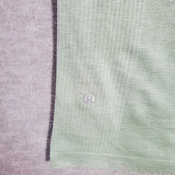 Lululemon Men Activewear Shirt Large Green Movement Is Medicine Crew Neck Tee - Picture 8 of 10